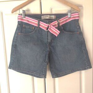 Blue Jean Shorts with Pink Belt and Classic Cut